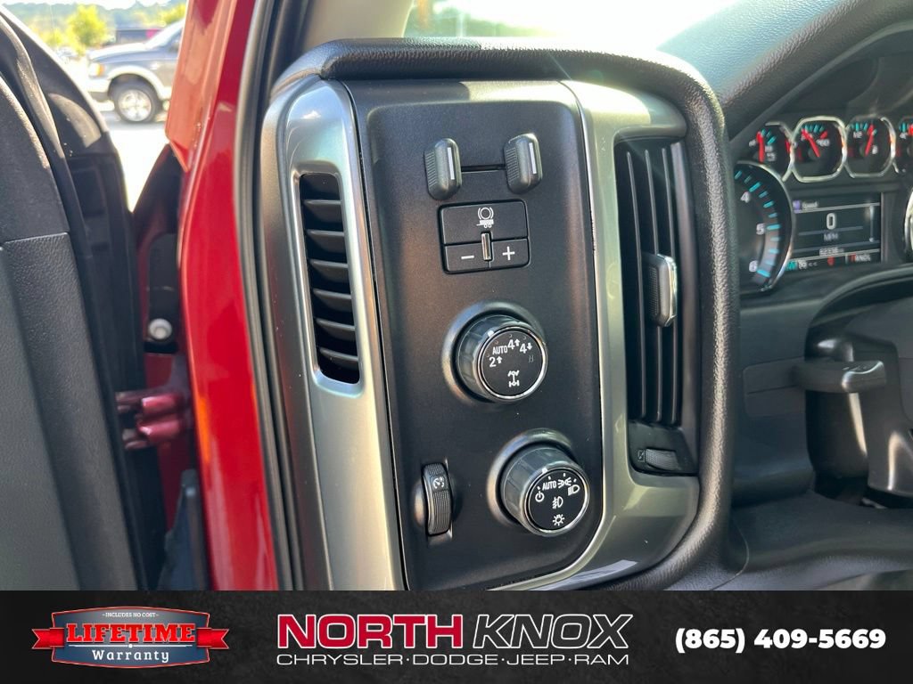 Used 2017 Chevrolet Silverado 1500 LT w/ All Star Edition AWD/4WD image 7