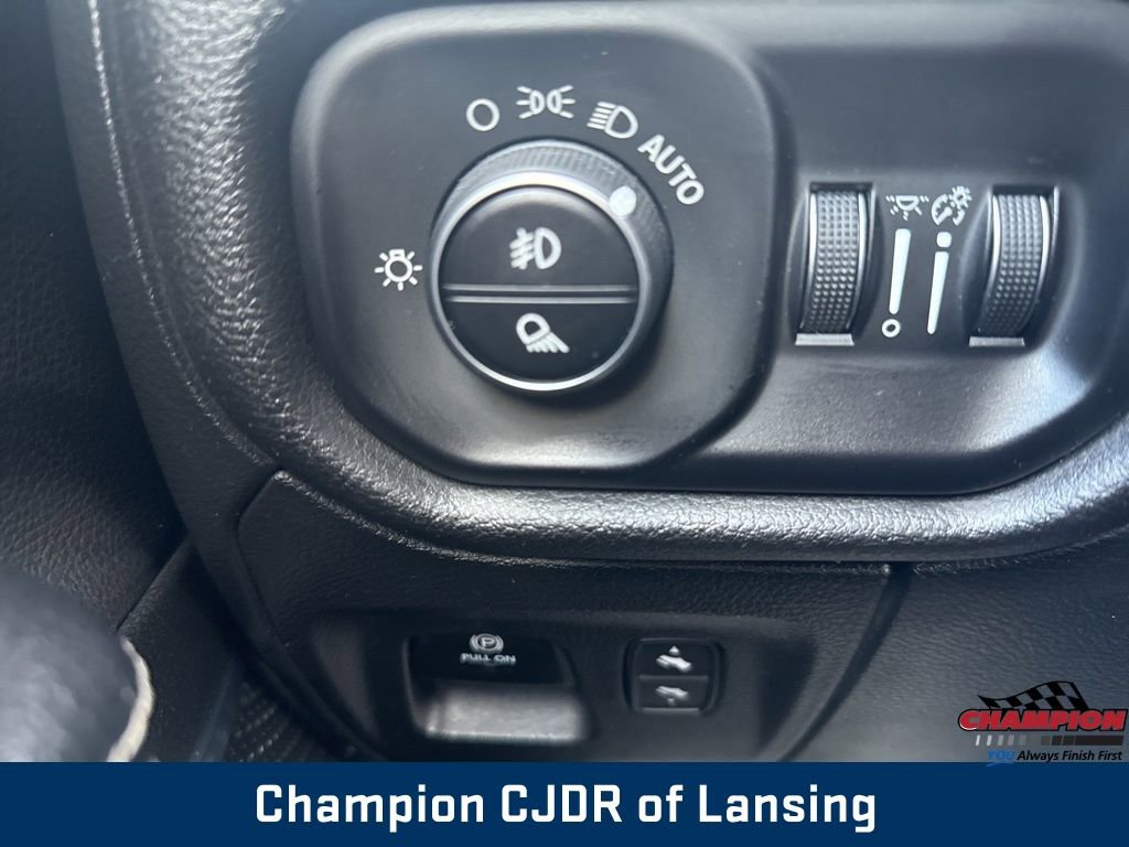 Used 2025 RAM 1500 Laramie w/ Sport Appearance Package image 20
