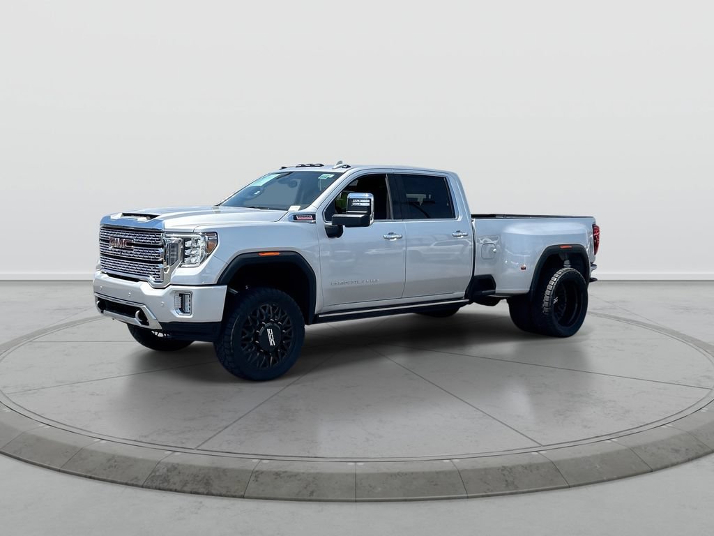 Used 2022 GMC Sierra 3500 Denali AWD/4WD image 4