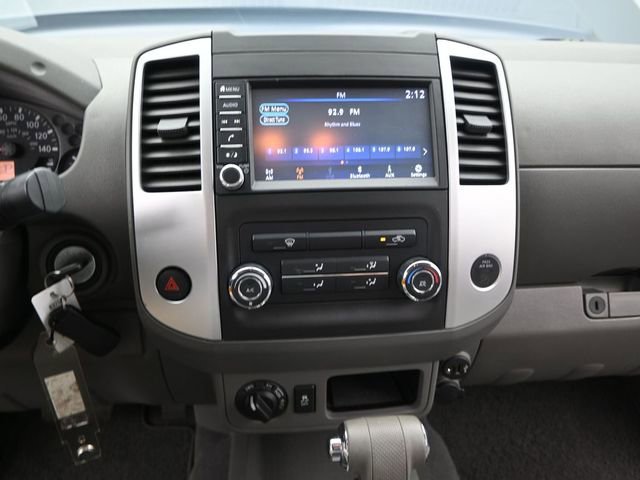 Used 2019 Nissan Frontier SV image 9