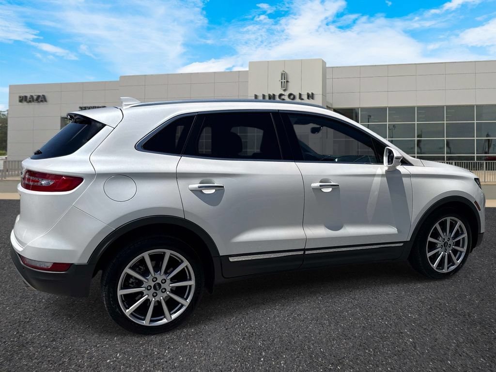 Used 2019 Lincoln MKC Reserve FWD image 3
