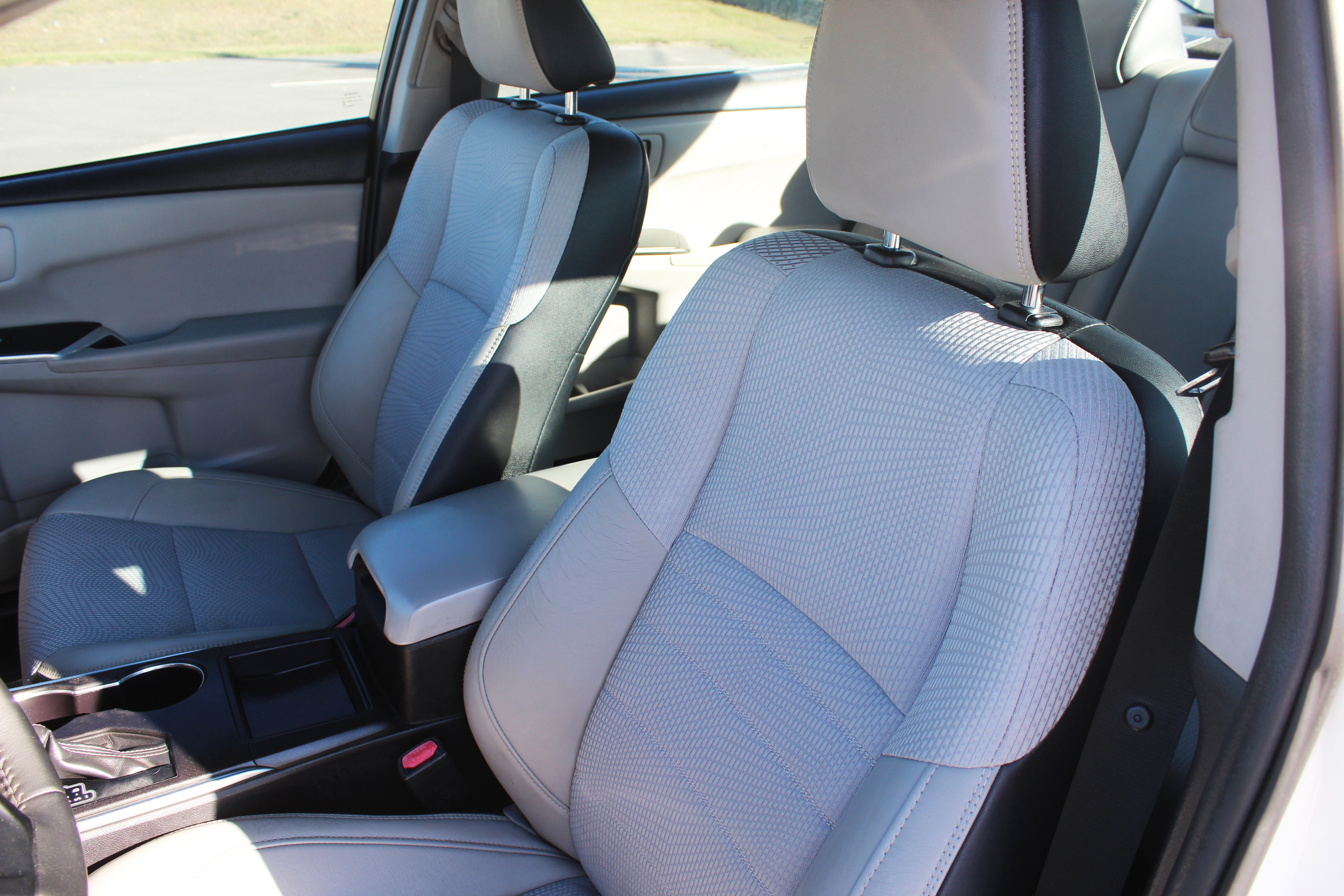 Used 2017 Toyota Camry SE w/ Moonroof Package image 27