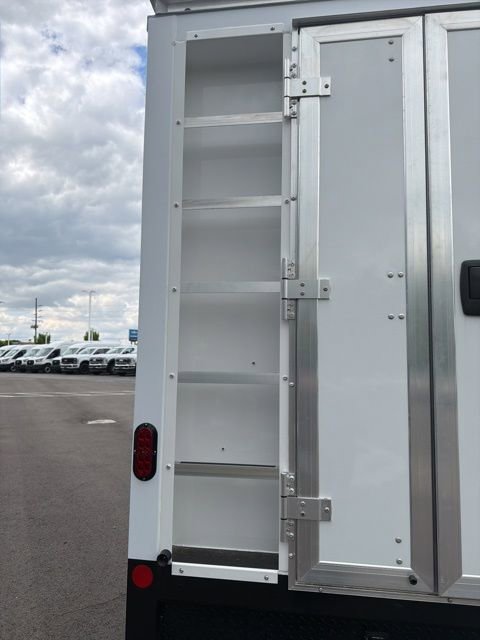 New 2027 Ford E-350 and Econoline 350 Super Duty w/ Power Equipment Group RWD image 18