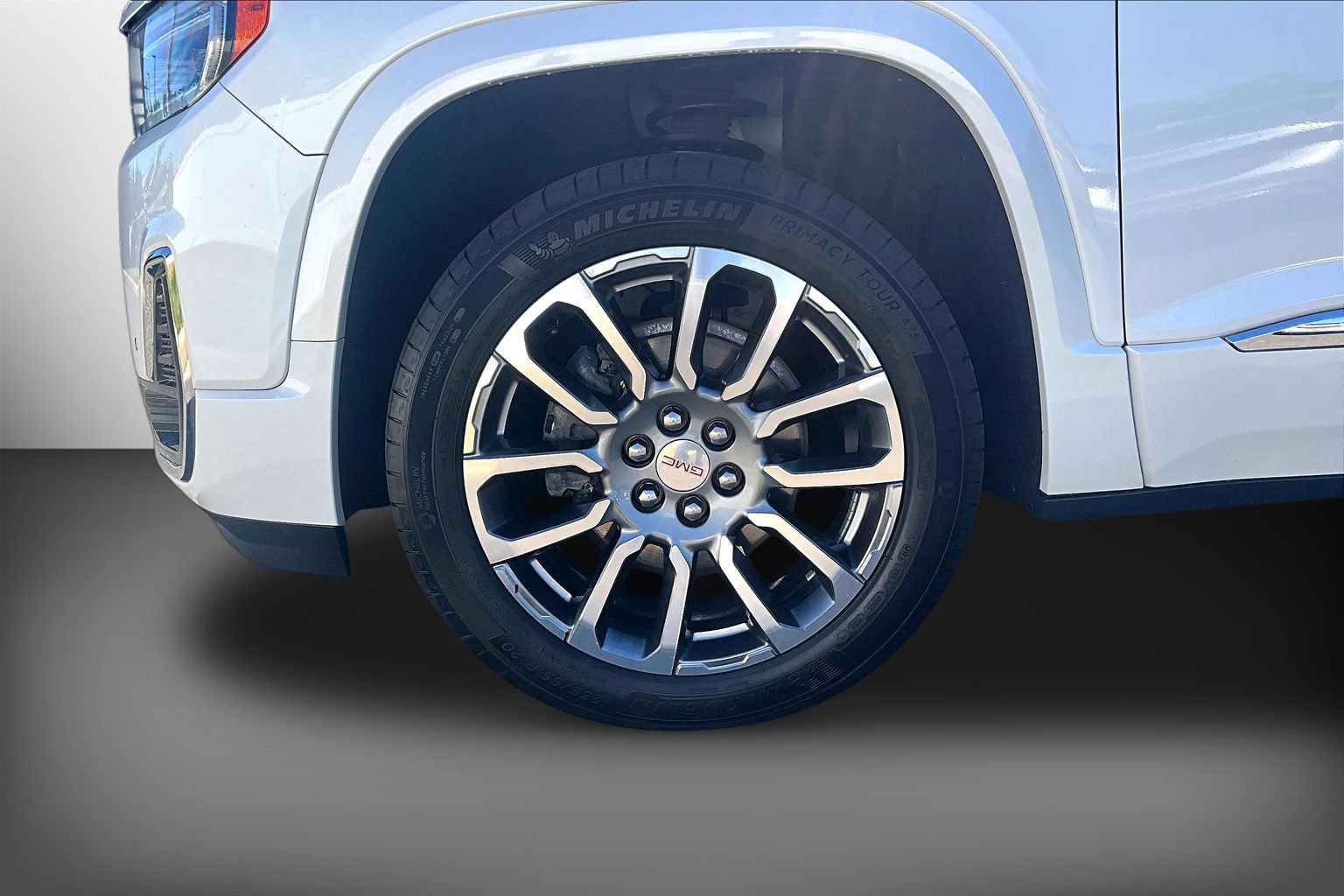 Used 2023 GMC Acadia Denali AWD/4WD image 8