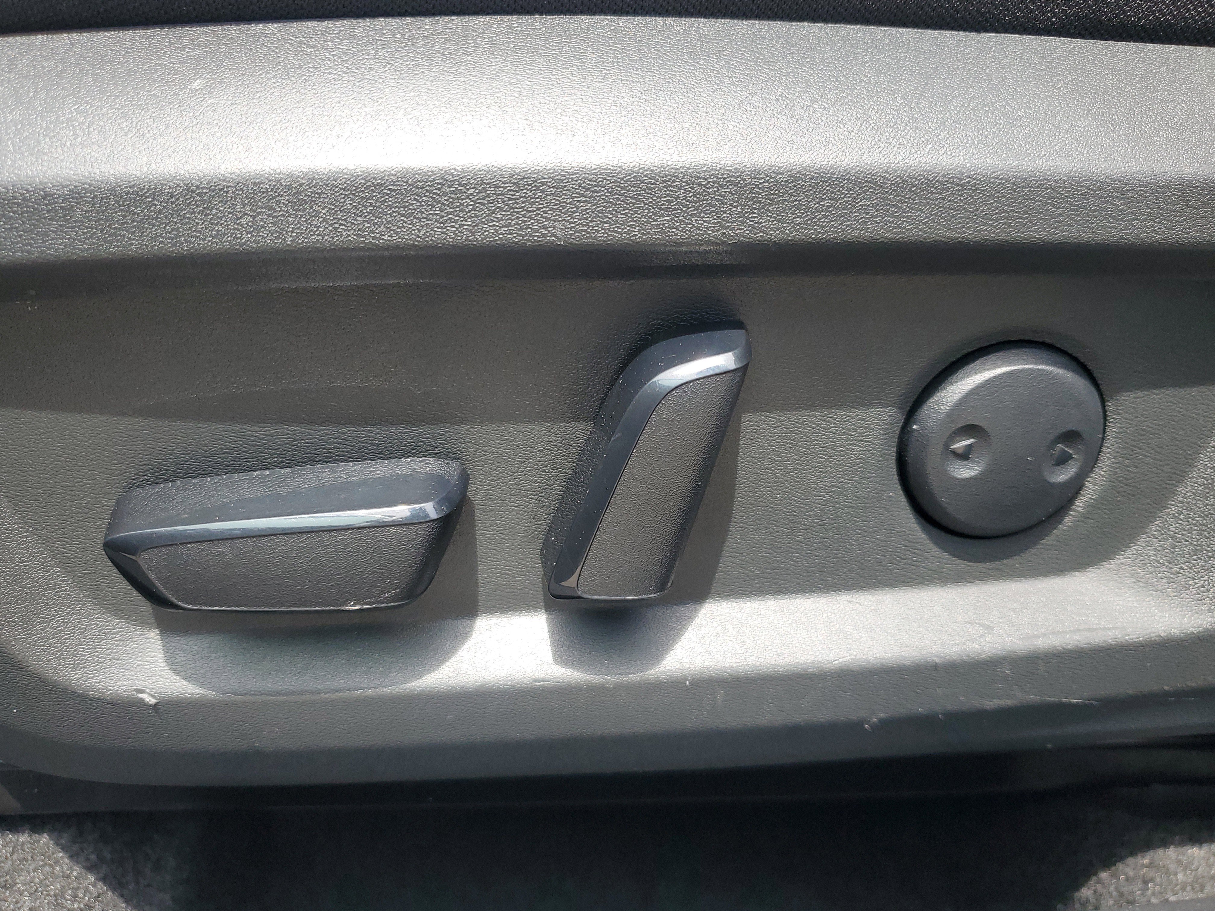 Certified 2021 Nissan Rogue SV image 10