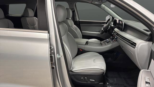 Used 2023 Hyundai Palisade SEL w/ Premium Package image 25