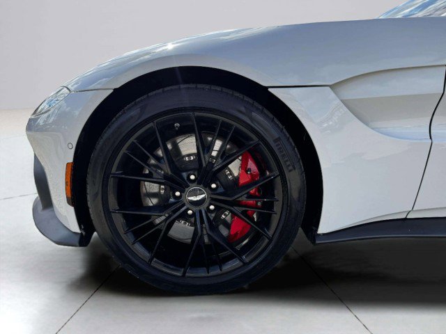 Used 2023 Aston Martin V8 Vantage Coupe image 44