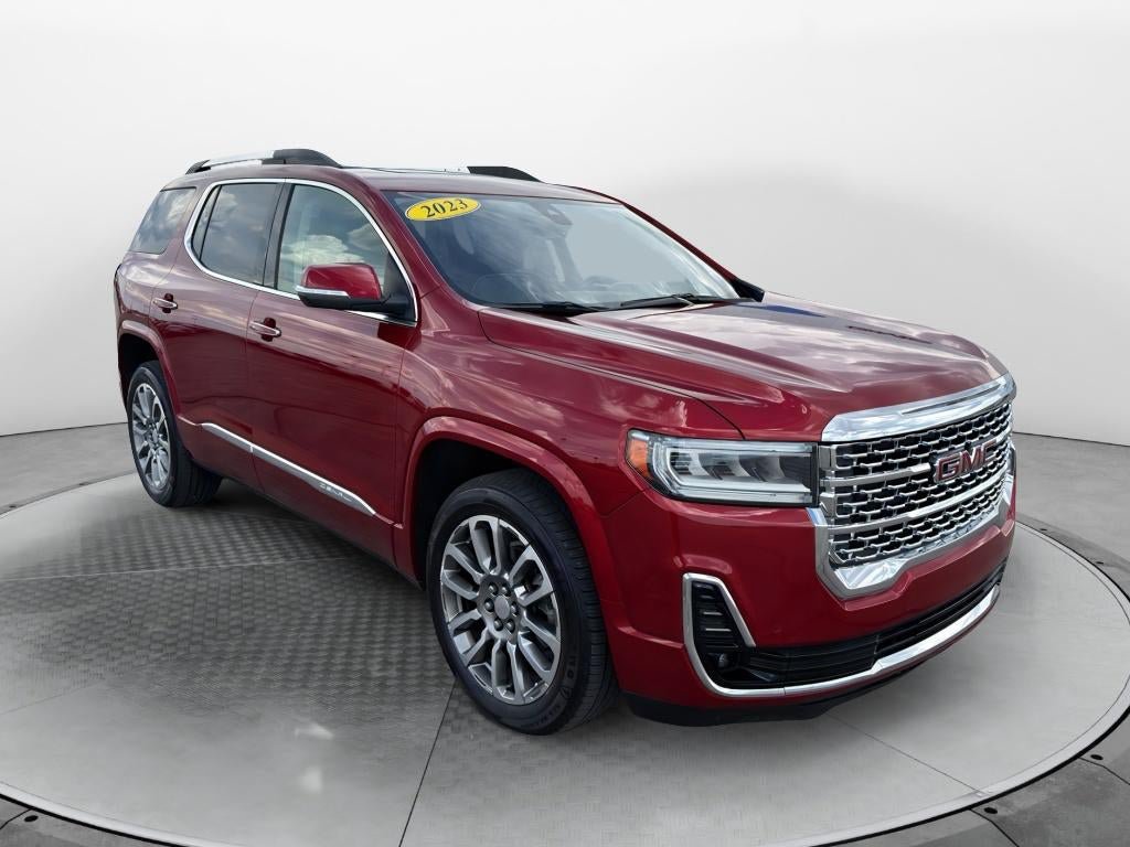 Used 2023 GMC Acadia Denali w/ Trailering Package AWD/4WD image 7