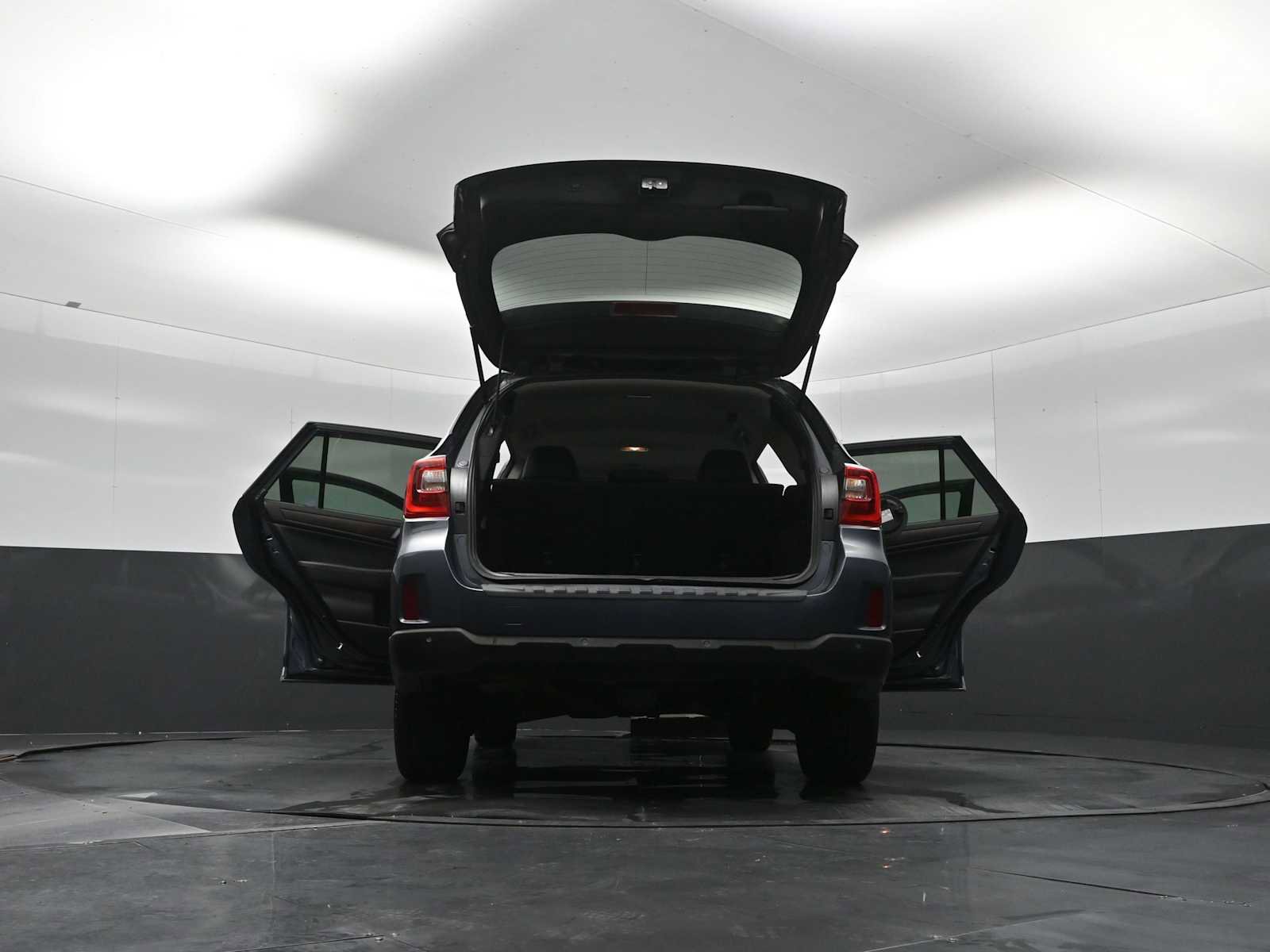 Used 2017 Subaru Outback 2.5i Limited image 39