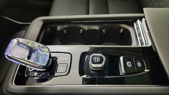 New 2026 Volvo XC90 B6 Plus w/ Protection Package AWD/4WD image 17