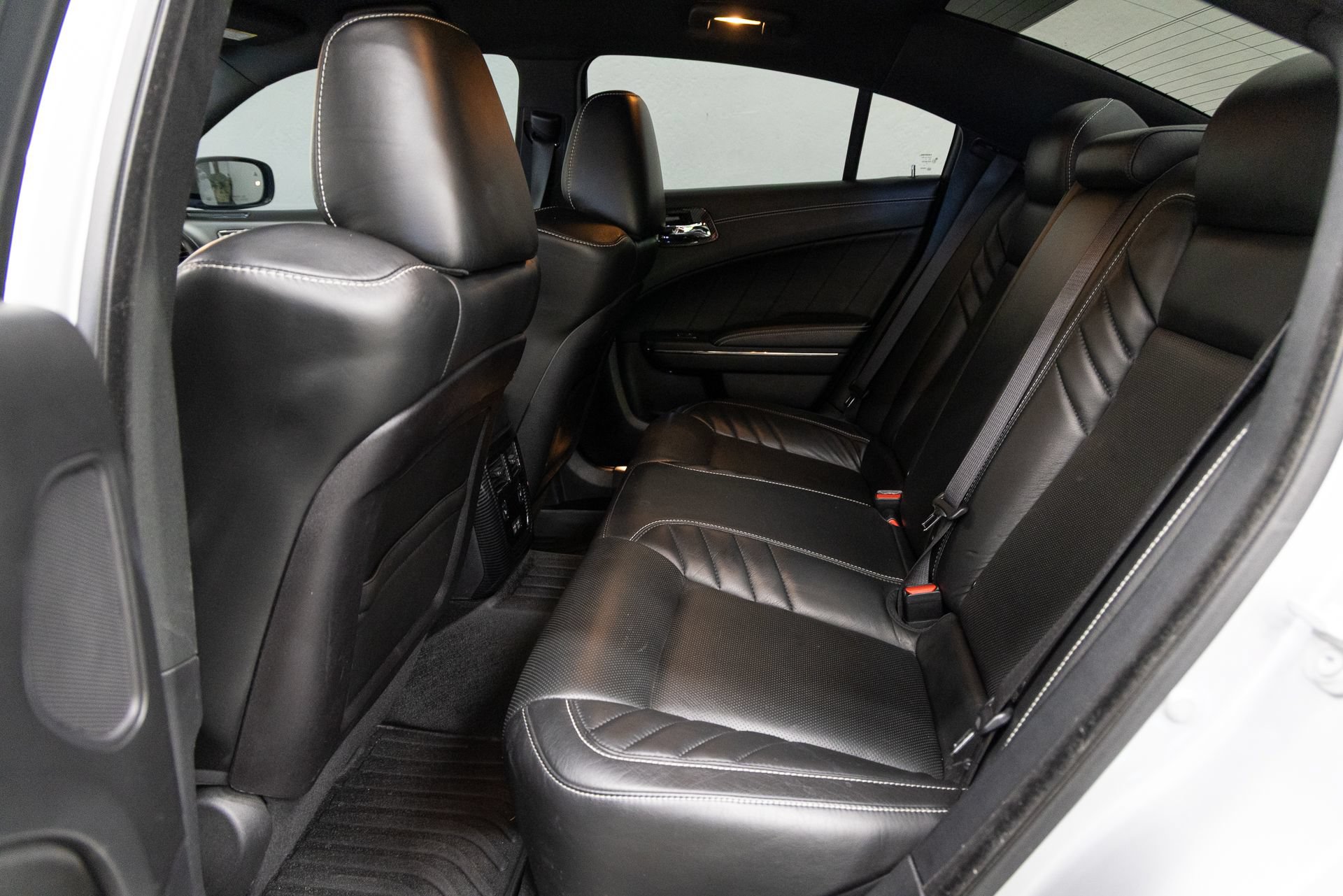 Used 2019 Dodge Charger SRT Hellcat w/ Harman/Kardon Audio Group RWD image 8