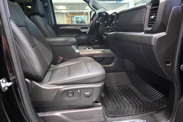 Used 2024 Chevrolet Silverado 2500 LTZ w/ LTZ Plus Package AWD/4WD image 13