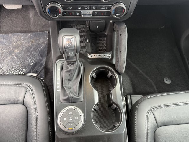 New 2026 Ford Bronco Outer Banks w/ Sasquatch Package AWD/4WD image 15