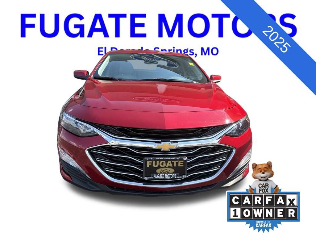 Used 2025 Chevrolet Malibu LT FWD image 2