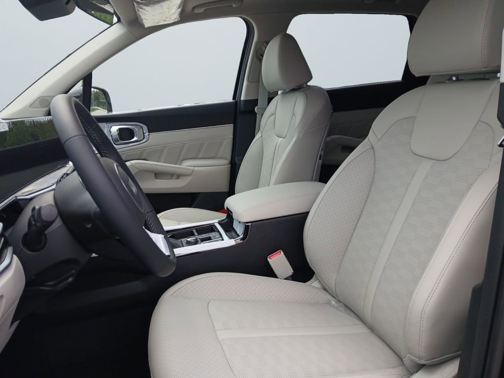 New 2025 Kia Sorento SX image 9