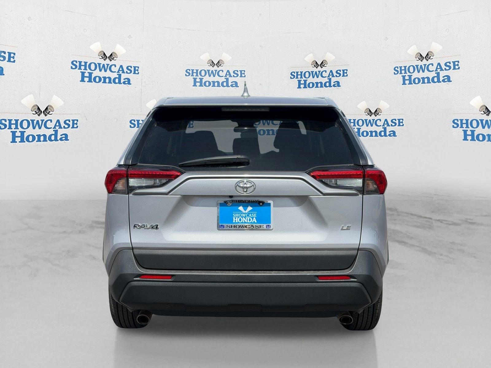 Used 2022 Toyota RAV4 LE w/ Carpet Mat Package (TMS) image 6