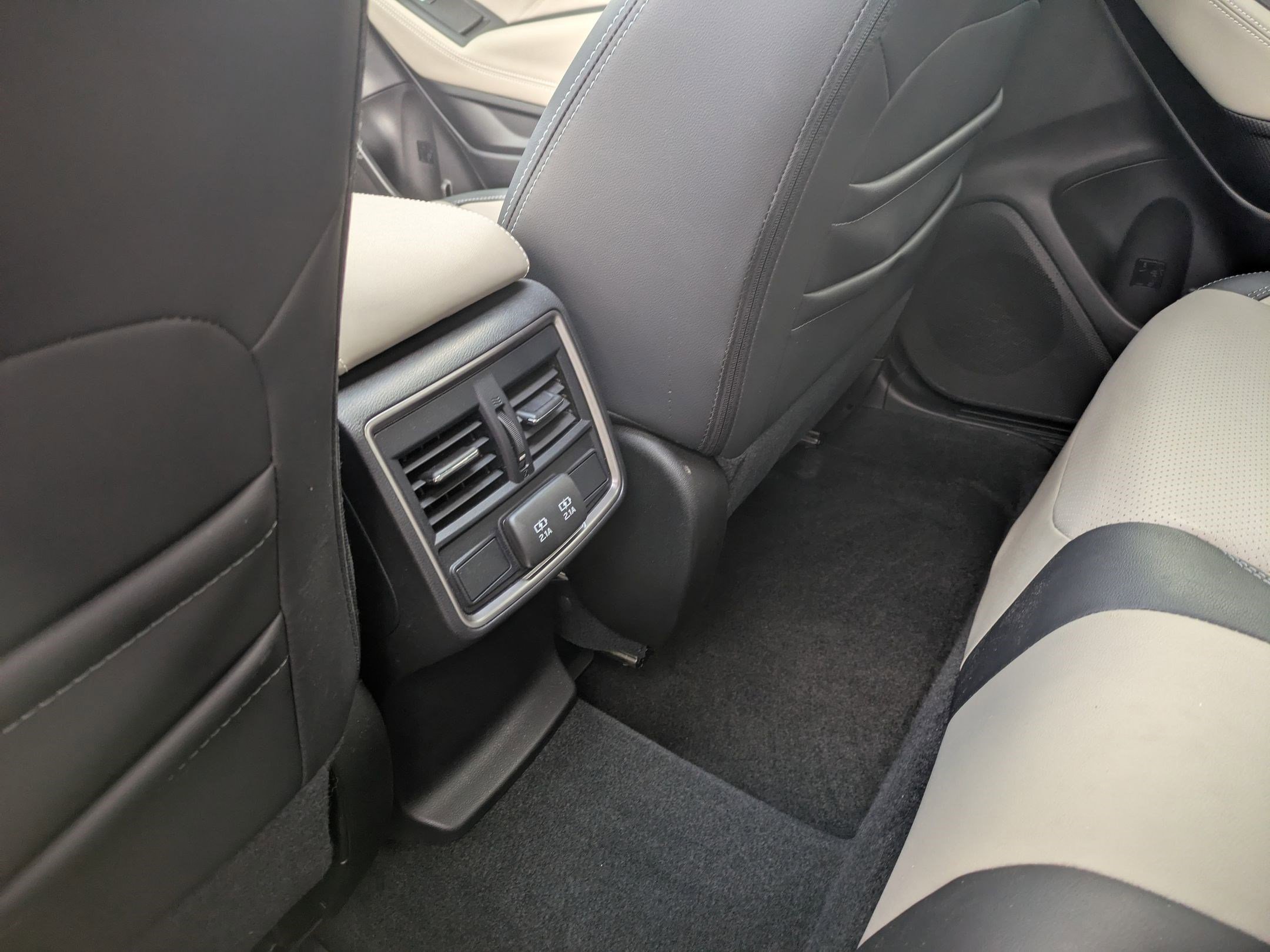 Used 2020 Subaru Forester Limited image 20