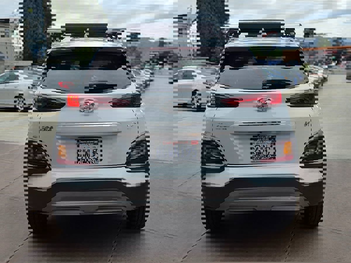 Used 2019 Hyundai Kona Limited image 12