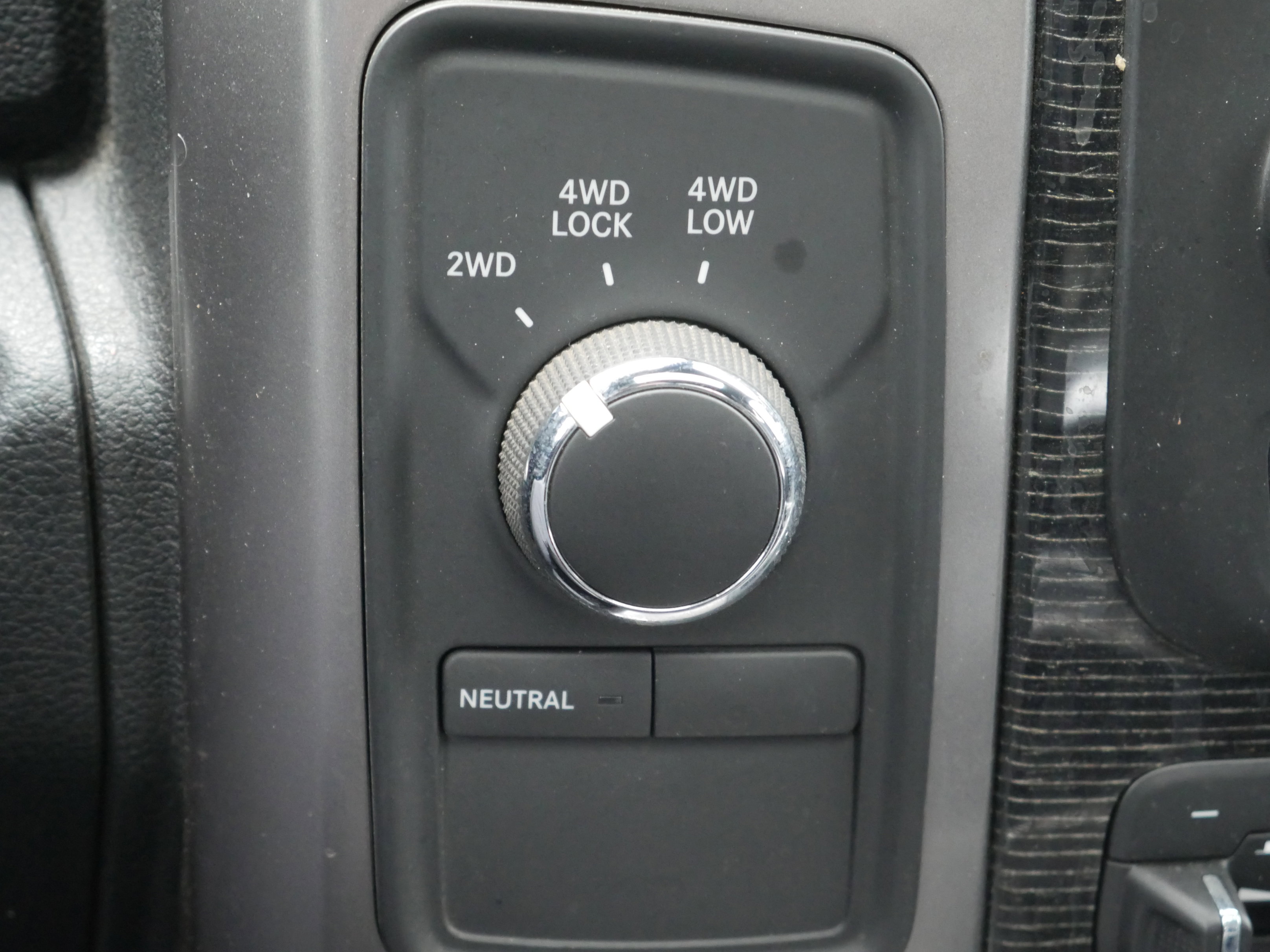 Used 2016 RAM 2500 Limited image 11