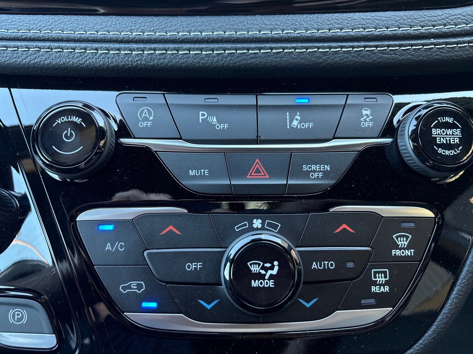 New 2026 Chrysler Pacifica Select image 23