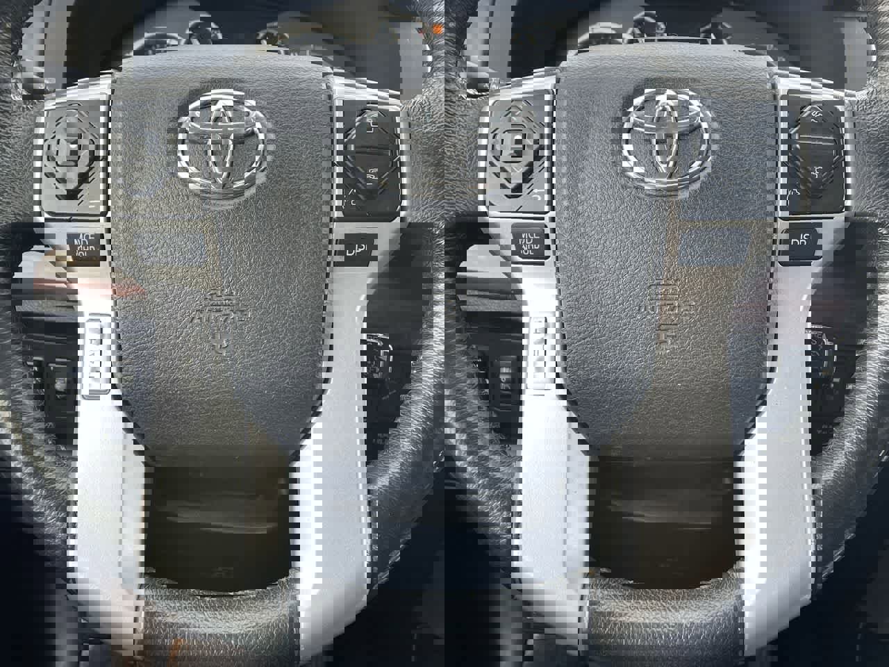 Used 2017 Toyota Tundra Limited w/ Limited Premium Package image 10