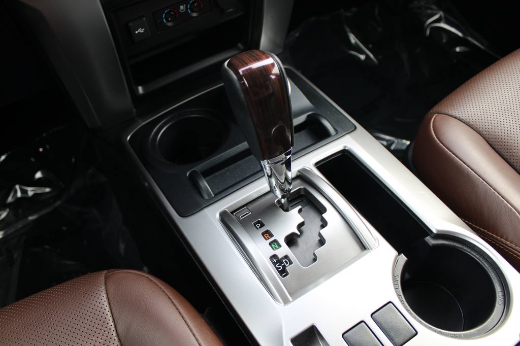 Used 2023 Toyota 4Runner Limited AWD/4WD image 19