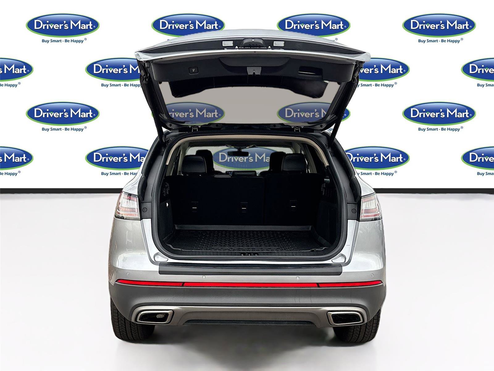 Used 2022 Lincoln Nautilus Reserve w/ Luxury Package image 28