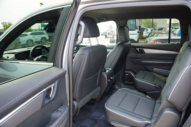 Used 2026 Buick Enclave Preferred AWD/4WD image 16