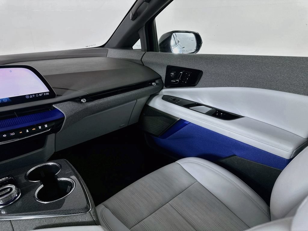 Certified 2025 Cadillac Optiq Sport 2 AWD/4WD image 30