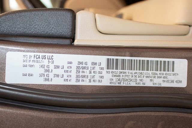 Used 2019 Jeep Grand Cherokee Limited image 33