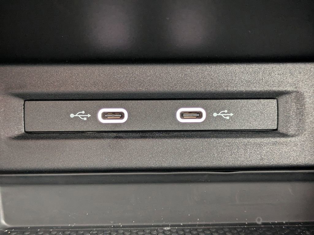 Certified 2025 Volkswagen Taos S image 21