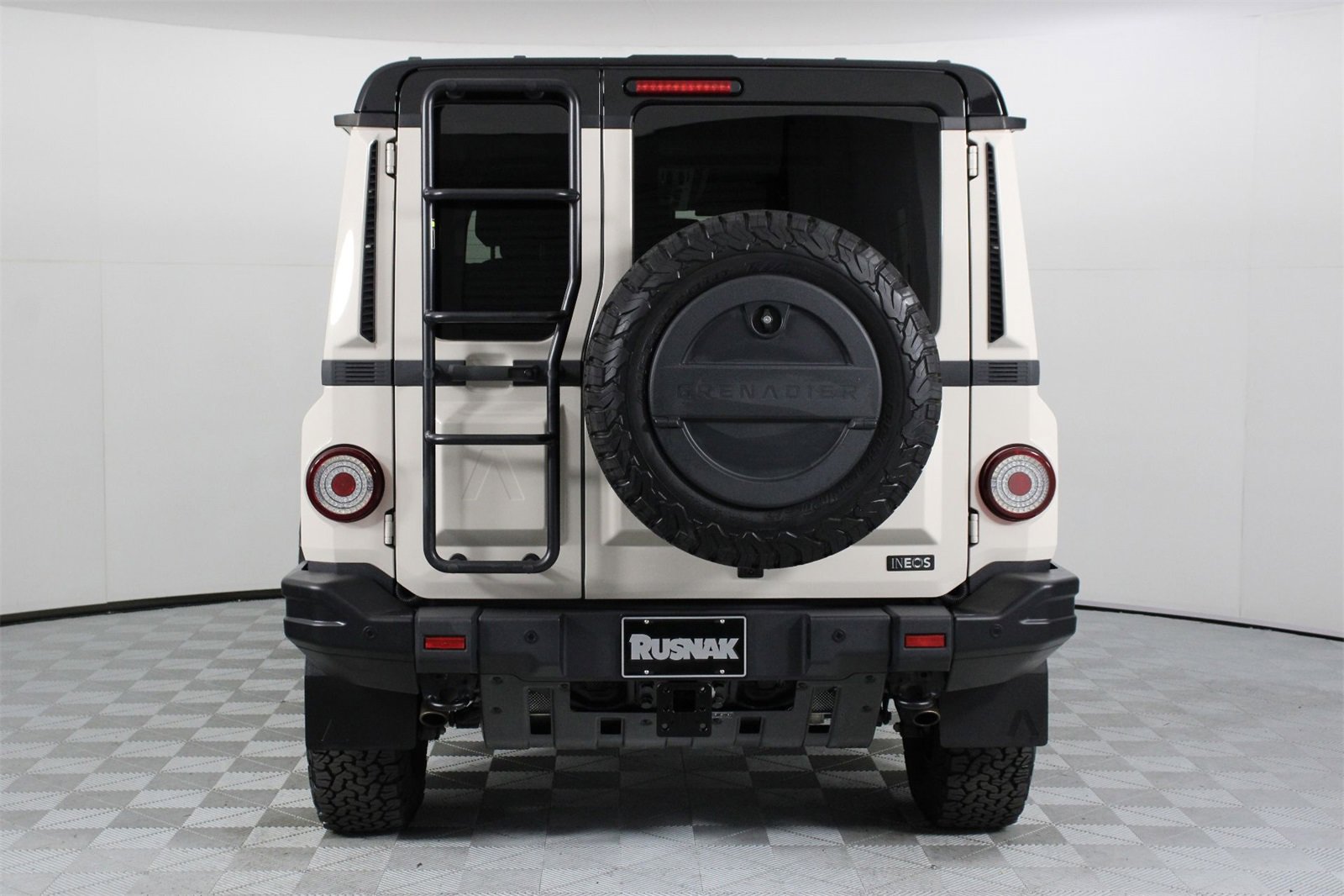 Used 2025 INEOS Grenadier image 5