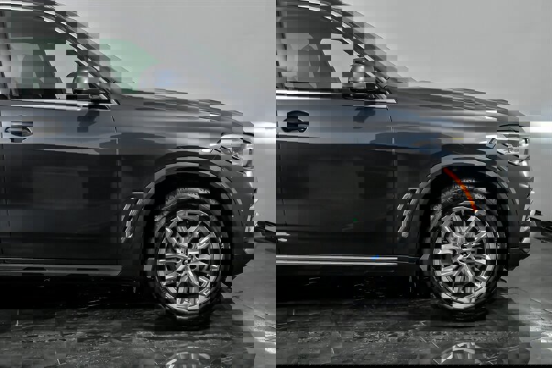 Used 2022 BMW X5 xDrive40i w/ Premium Package image 12