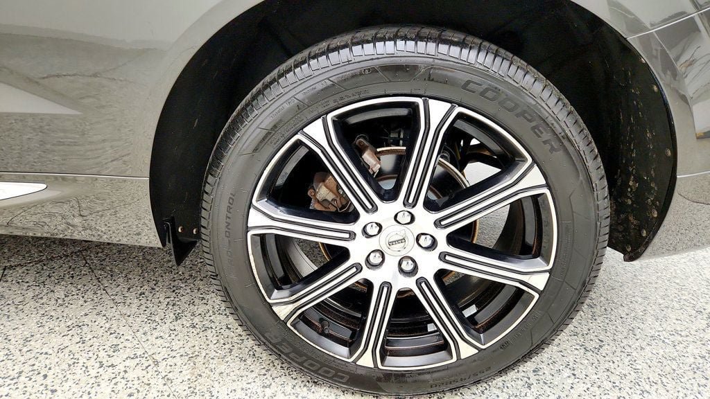 Used 2019 Volvo XC60 T5 Inscription w/ Protection Package AWD/4WD image 9