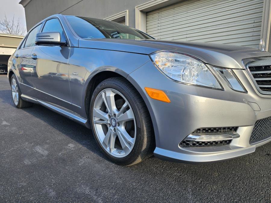 Used 2012 Mercedes-Benz E 350 4MATIC Sedan image 27