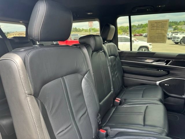 Certified 2022 Jeep Wagoneer Series II AWD/4WD image 25