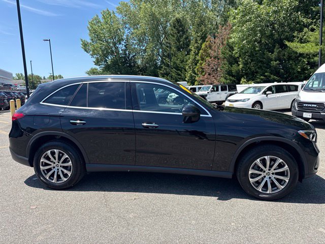 Used 2024 Mercedes-Benz GLC 300 4MATIC image 14