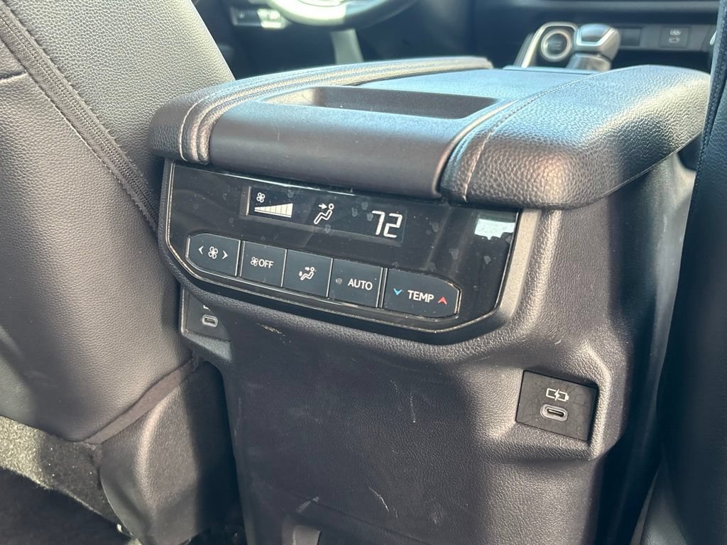 Used 2024 Toyota Grand Highlander AWD image 33