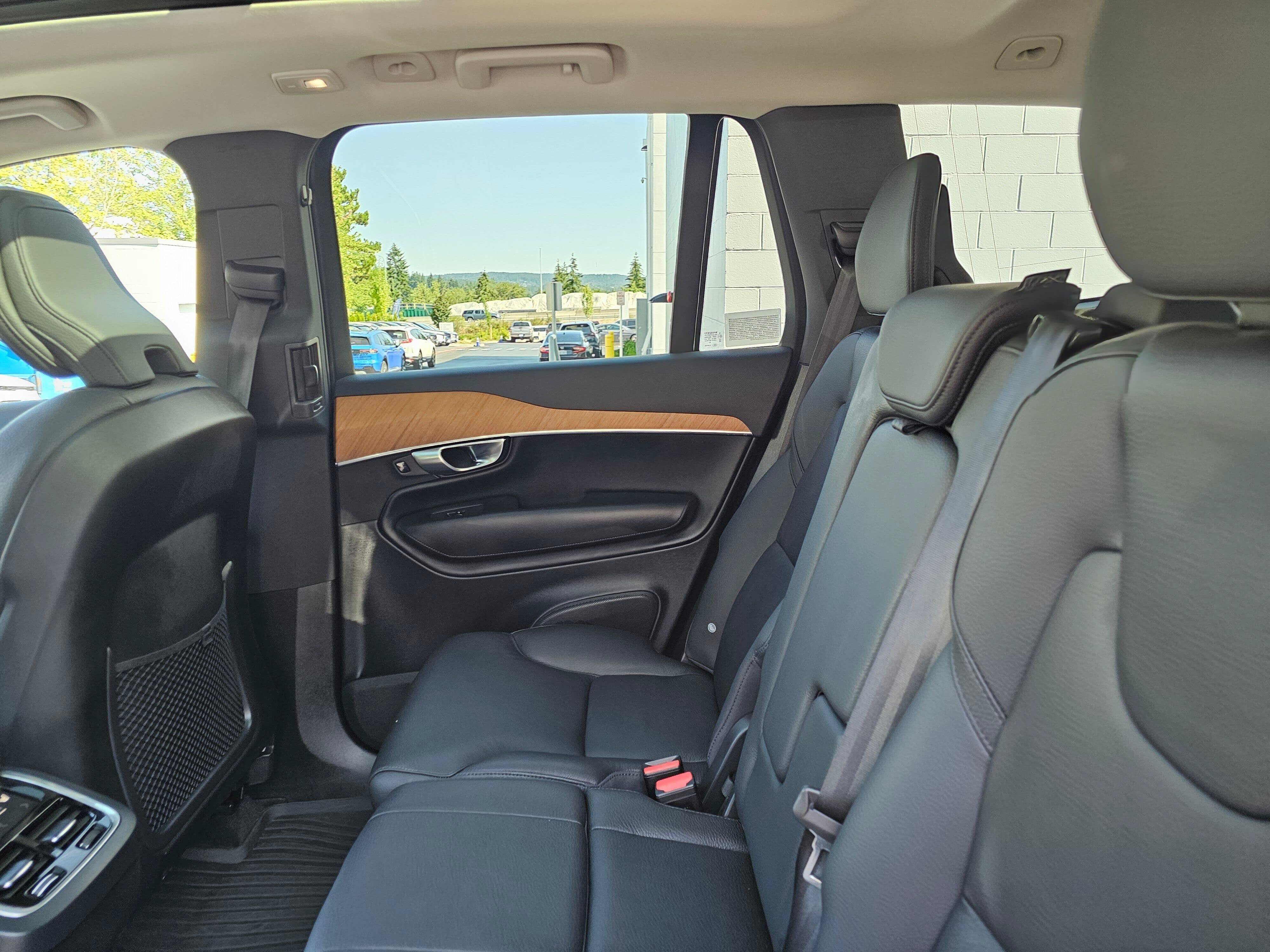Used 2023 Volvo XC90 B5 Plus w/ Protection Package Premier AWD/4WD image 21
