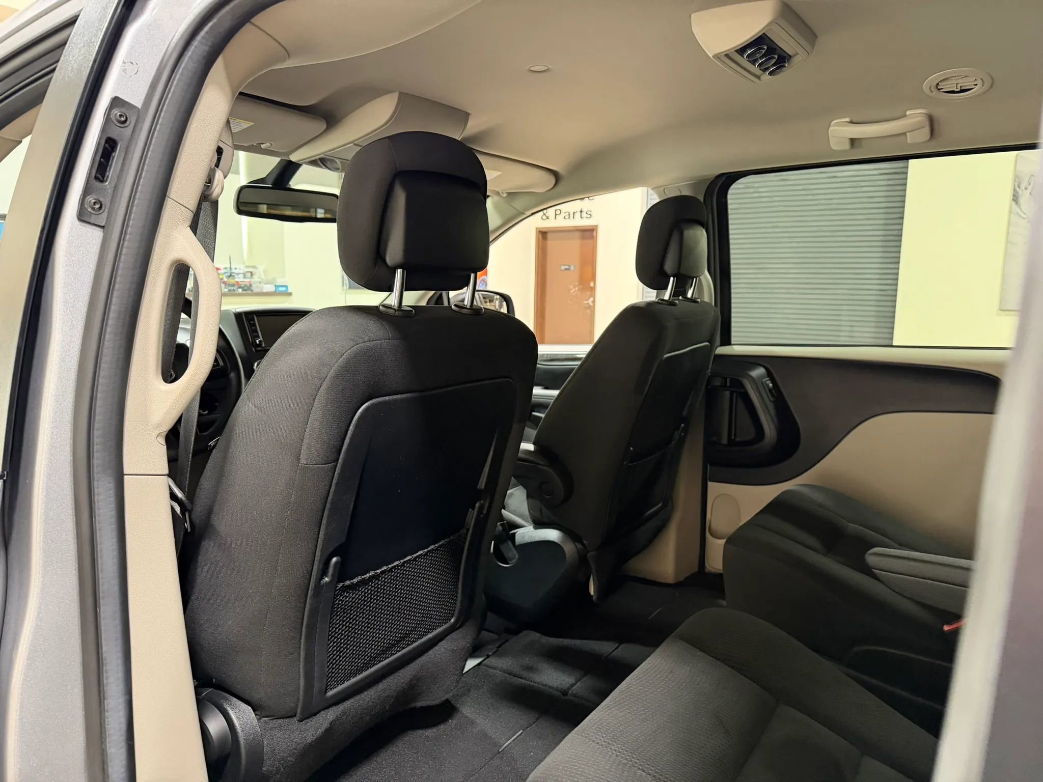 Used 2019 Dodge Grand Caravan SE image 19