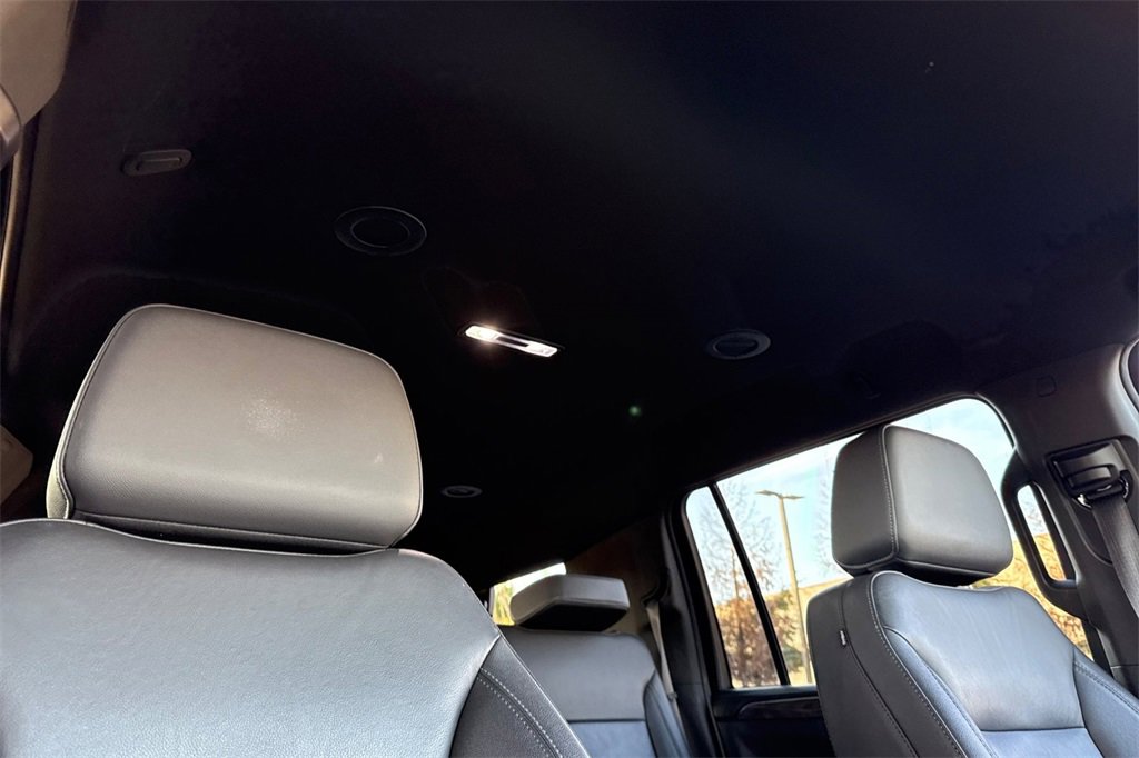 Used 2024 Chevrolet Suburban LT image 26