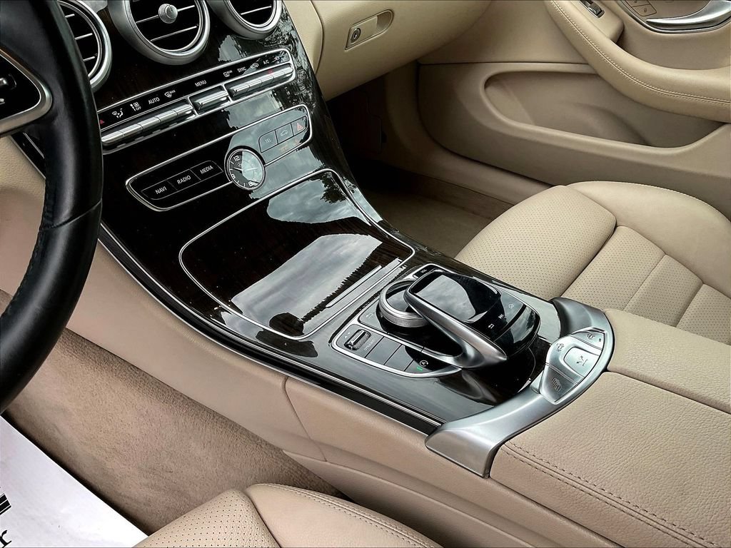 Used 2019 Mercedes-Benz C 300 4MATIC Cabriolet w/ Multimedia Package image 16