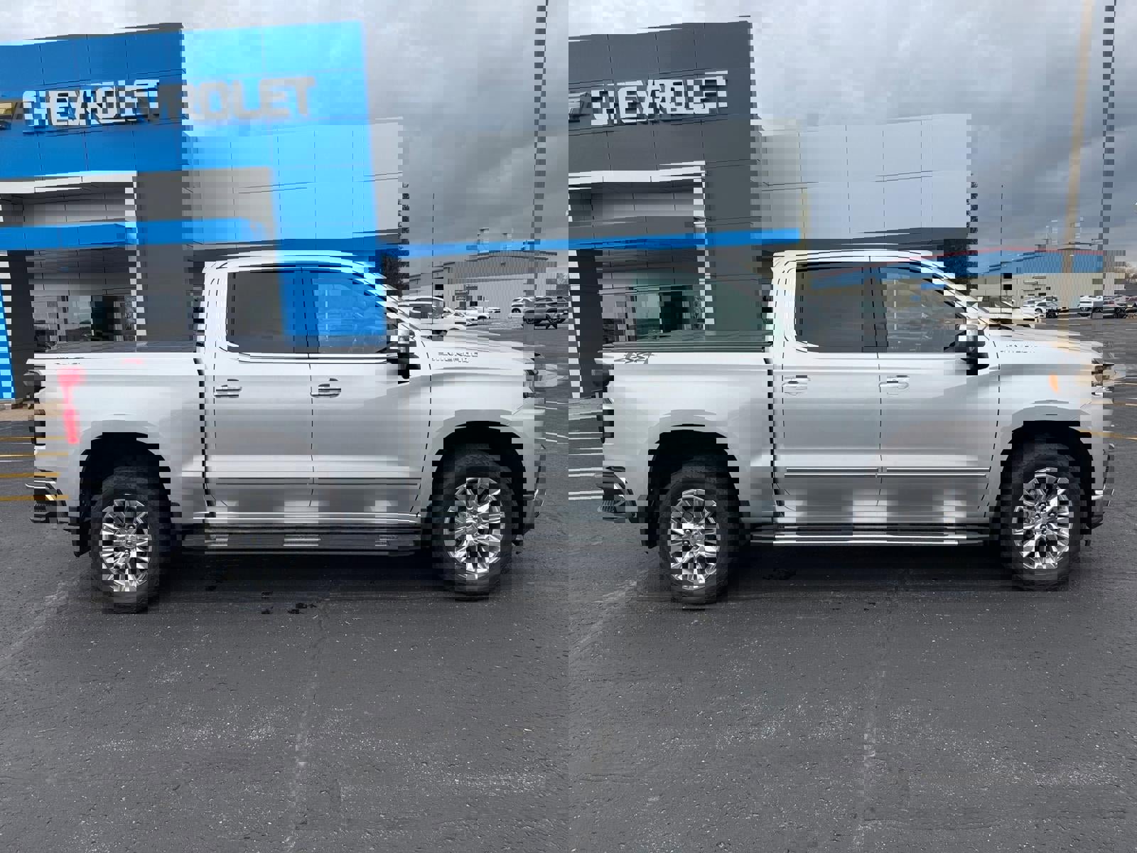 Certified 2022 Chevrolet Silverado 1500 LTZ w/ LTZ Premium Package image 2