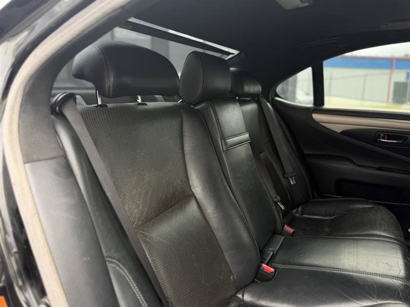 Used 2015 Lexus LS 460 w/ F Sport Package RWD image 28