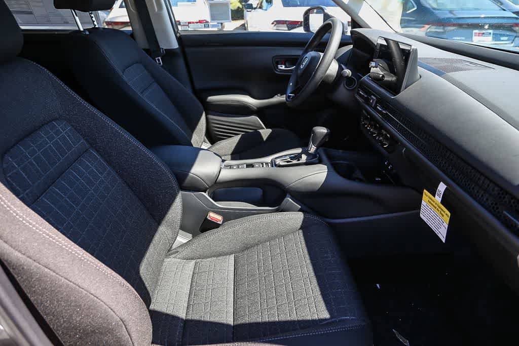 New 2027 Honda HR-V LX image 16