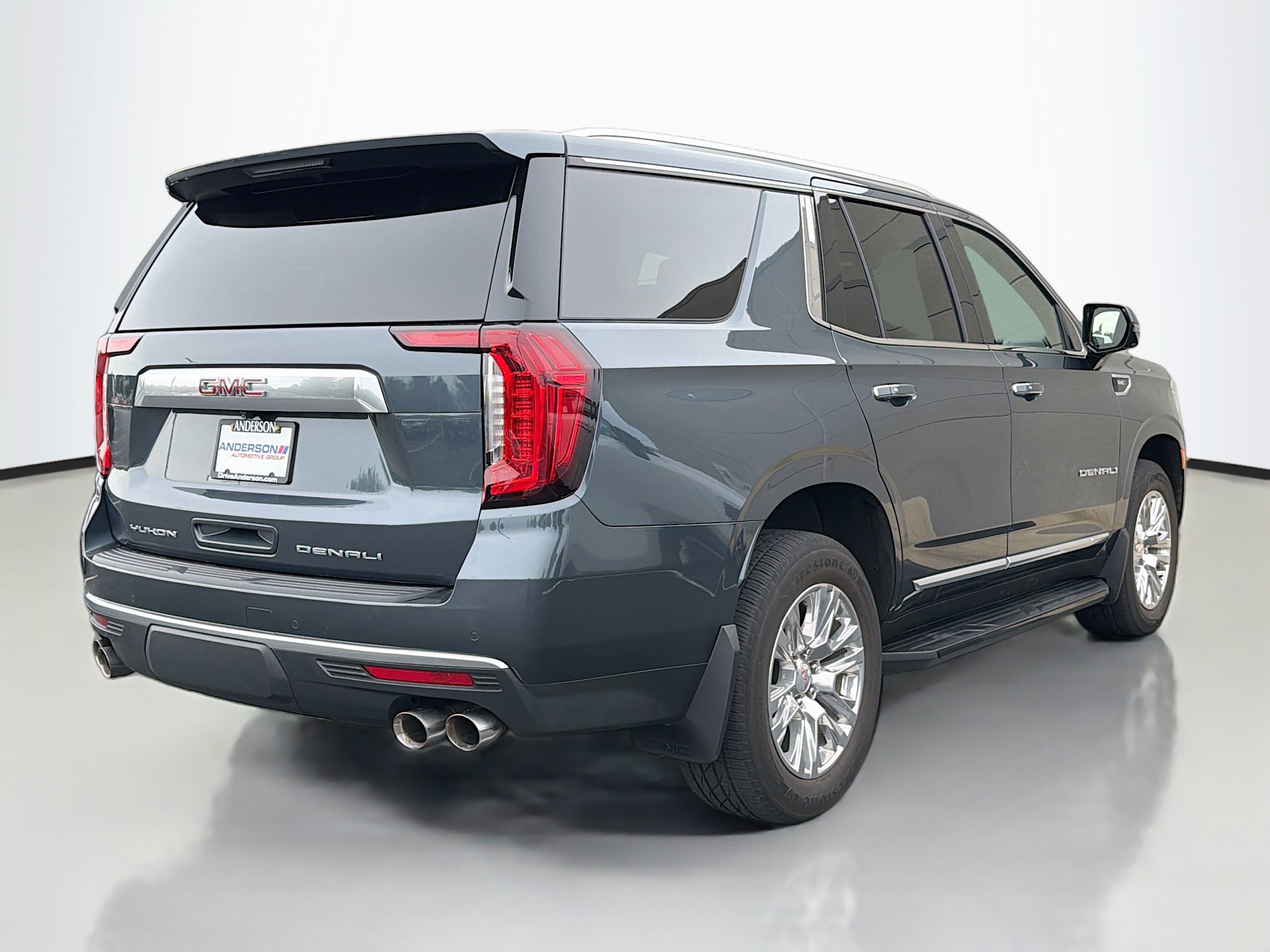 Used 2021 GMC Yukon Denali AWD/4WD image 2