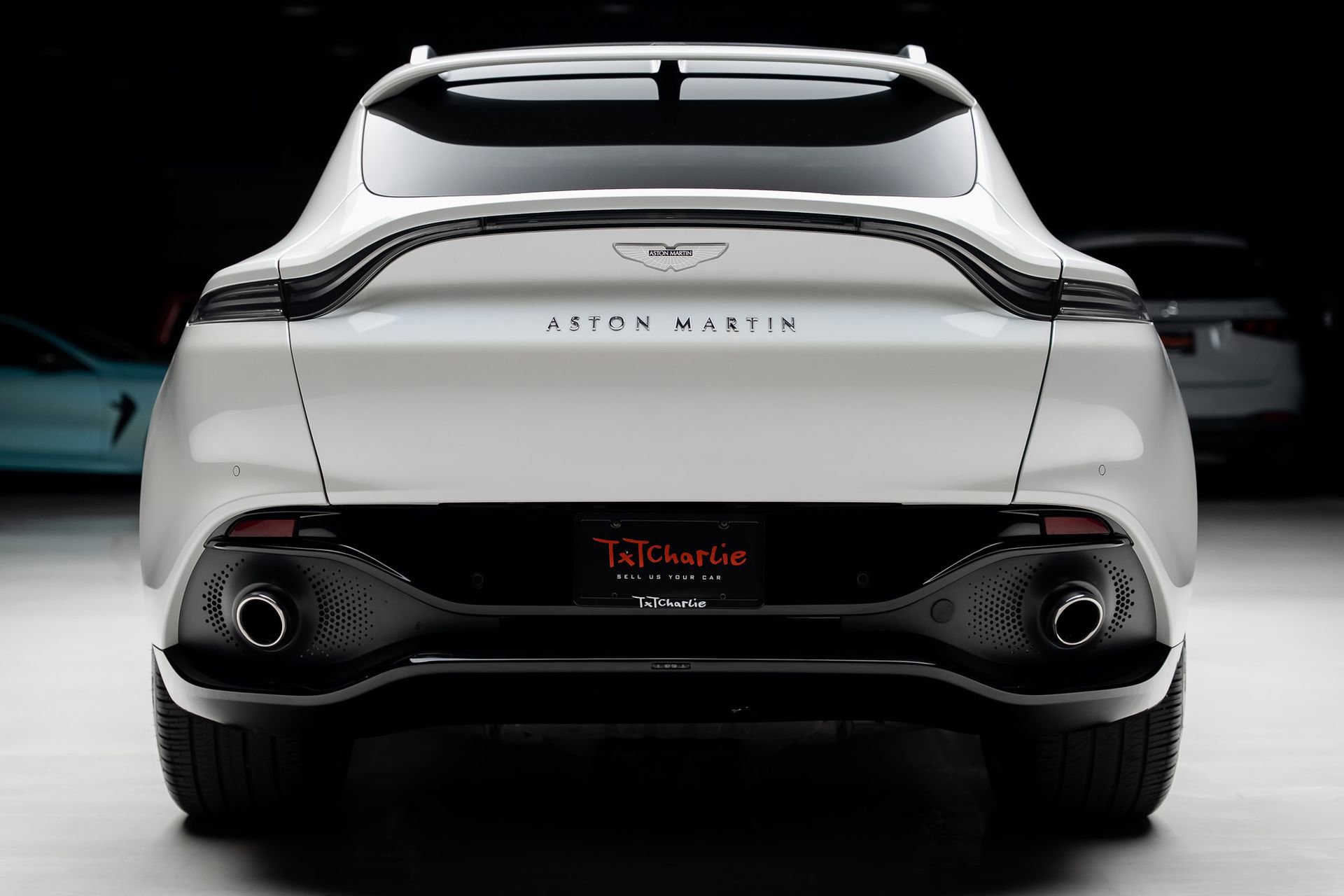 Used 2021 Aston Martin DBX AWD/4WD image 26