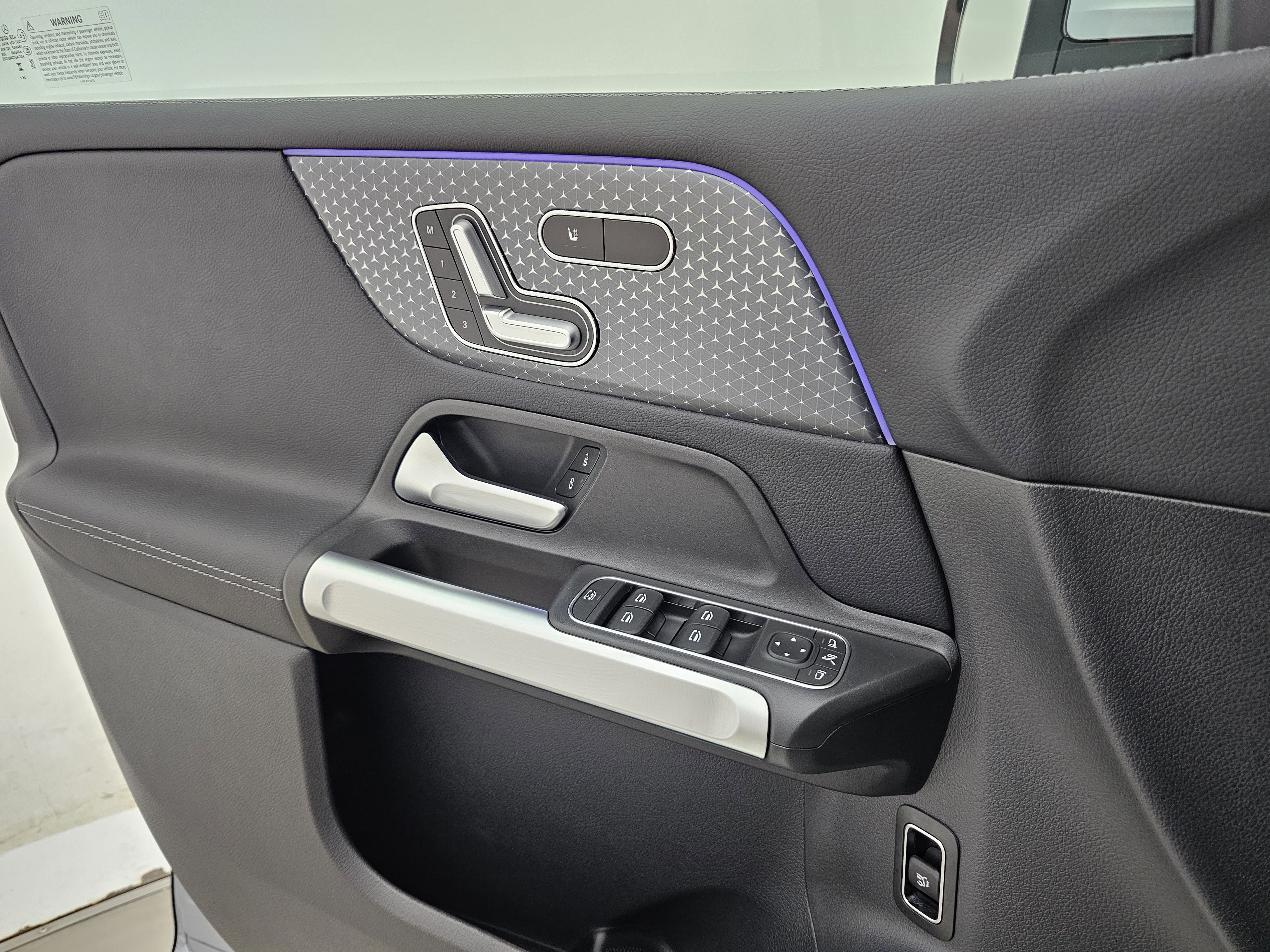Certified 2025 Mercedes-Benz GLB 250 4MATIC image 13