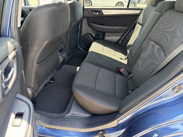 Used 2019 Subaru Outback 2.5i Premium AWD/4WD image 16