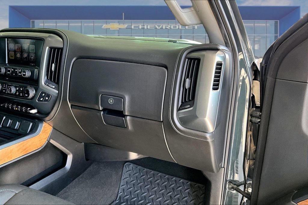 Used 2018 Chevrolet Silverado 2500 LTZ w/ Duramax Plus Package RWD image 12